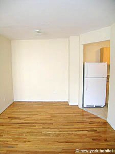 New York 2 Bedrooms - Townhouse unfurnished apartment rental living room photo 3