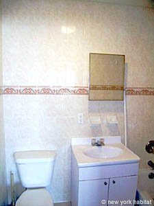 New York 2 Bedrooms - Townhouse unfurnished apartment rental bathroom 1 photo 18