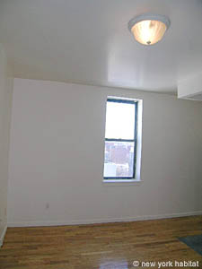 New York 3 Bedrooms unfurnished apartment rental living room photo 1