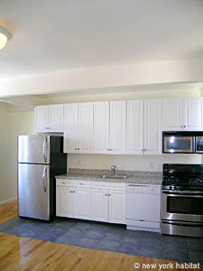 New York 3 Bedrooms unfurnished apartment rental kitchen photo 2