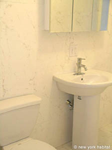 New York 1 Bedroom unfurnished apartment rental bathroom photo 28