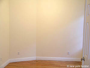 New York 1 Bedroom unfurnished apartment rental living room photo 29