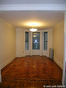 New York 3 Bedrooms unfurnished apartment rental living room photo 3