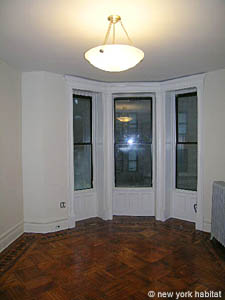New York 3 Bedrooms unfurnished apartment rental living room photo 4