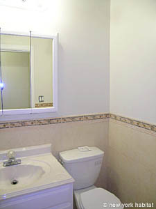 New York 3 Bedrooms unfurnished apartment rental bathroom 1 photo 25