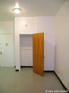 New York Studio unfurnished apartment rental kitchen photo 6