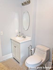New York 3 Bedroom - Duplex accommodation - bathroom 2 (NY-12670) photo 1 of 3