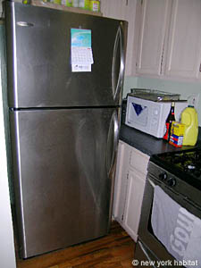 New York 2 Bedrooms apartment kitchen photo 18
