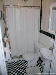 New York 2 Bedrooms apartment bathroom 1 photo 23
