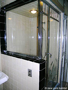 New York 1 Bedroom unfurnished apartment rental bathroom photo 11