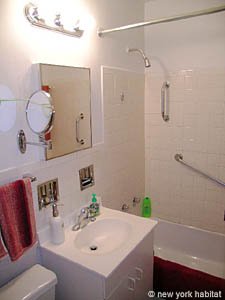 New York 2 Zimmer wohnungsvermietung - badezimmer (NY-12681) photo 2 von 2
