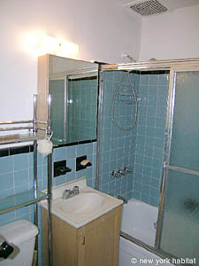 New York Studio unfurnished apartment rental bathroom photo 12
