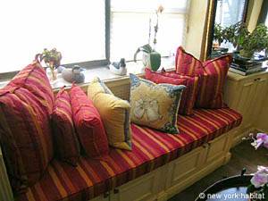 New York 1 Bedroom apartment living room photo 19