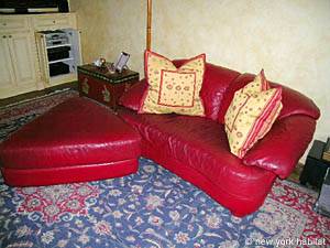New York 1 Bedroom apartment living room photo 22