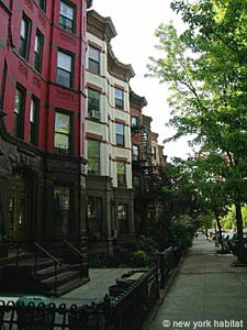 New York 3 Bedrooms unfurnished apartment rental living room photo 3