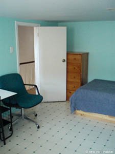 New York T4 - Triplex logements location appartements - chambre 2 (NY-12721) photo 1 de 4