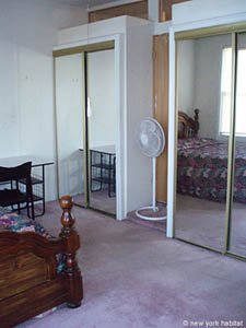 New York T4 - Triplex logements location appartements - chambre 1 (NY-12721) photo 6 de 7