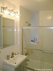 New York 3 Bedroom unfurnished apartment rental - bathroom 1 (NY-12744) photo 2 of 4