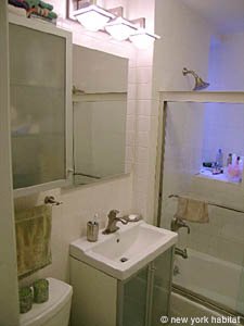 New York 3 Bedroom unfurnished apartment rental - bathroom 1 (NY-12744) photo 1 of 4