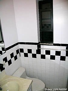 New York 1 Bedroom unfurnished apartment rental - bathroom (NY-12745) photo 2 of 3