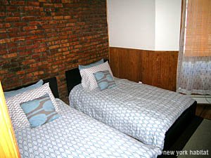 New York 2 Bedroom - Duplex apartment - bedroom 1 (NY-12779) photo 1 of 3