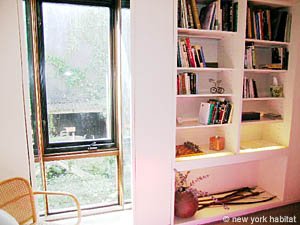 New York Studio accommodation - living room (NY-12783) photo 4 of 9