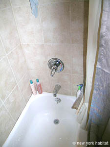 New York 3 Zimmer - Duplex wohnungsvermietung - badezimmer 1 (NY-12817) photo 2 von 4