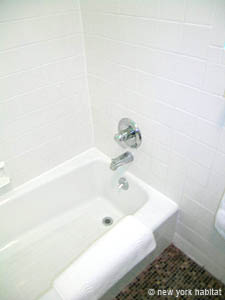 New York 2 Zimmer wohnung bed breakfast - badezimmer (NY-12821) photo 4 von 6