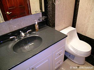 New York 2 Zimmer - Stadthaus ferienwohnung - badezimmer 1 (NY-12837) photo 2 von 2