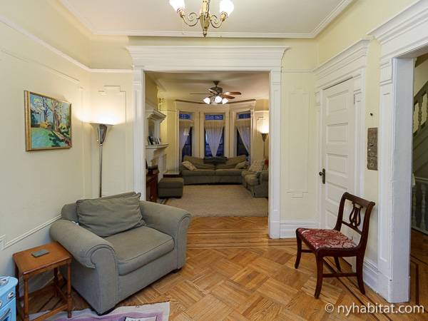 New York 3 Bedroom - Triplex accommodation - bathroom 2 (NY-12841) photo 3 of 5