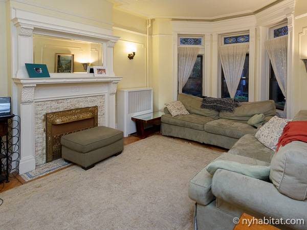 New York 3 Bedroom - Triplex accommodation - bedroom 2 (NY-12841) photo 4 of 7