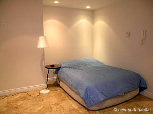 New York 3 Zimmer - Duplex - Stadthaus ferienwohnung - schlafzimmer 2 (NY-12847) photo 2 von 4