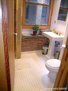 New York T2 - Duplex appartement location vacances - salle d'eau (NY-12849) photo 1 sur 3