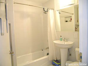 New York 3 Zimmer - Loft wohnungsvermietung - badezimmer 1 (NY-12863) photo 4 von 5