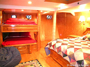 New York 5 Bedroom accommodation - bedroom 3 (NY-12871) photo 2 of 3