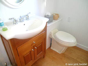 New York 5 Bedroom accommodation - bathroom 1 (NY-12871) photo 1 of 1