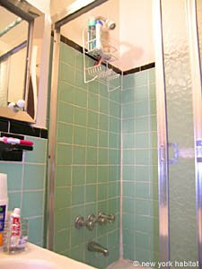 New York 3 Bedroom roommate share apartment - bathroom (NY-12901) photo 3 of 3