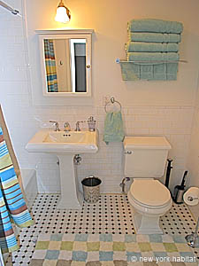 New York 1 Bedroom accommodation - bathroom (NY-12944) photo 1 of 2