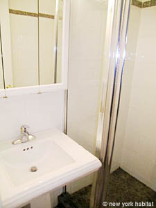 New York 3 Bedroom accommodation - bathroom 1 (NY-12977) photo 2 of 3