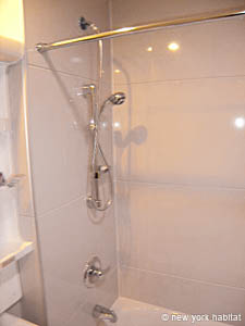 New York T2 logement location appartement - salle d'eau (NY-14023) photo 3 sur 3
