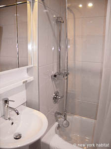 New York 1 Bedroom accommodation - bathroom (NY-14024) photo 1 of 2
