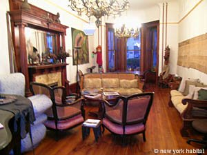 New York 3 Bedroom - Triplex roommate share apartment - living room (NY-14034) photo 1 of 4