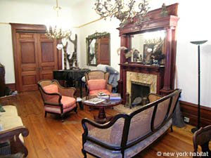 New York 3 Bedroom - Triplex roommate share apartment - living room (NY-14034) photo 3 of 4