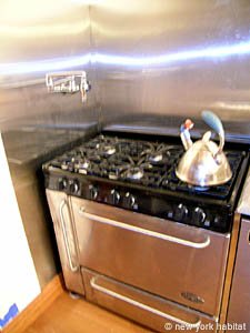 New York 3 Bedroom - Triplex roommate share apartment - kitchen (NY-14034) photo 2 of 6