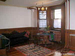 New York 3 Bedroom - Triplex roommate share apartment - bedroom (NY-14034) photo 6 of 6