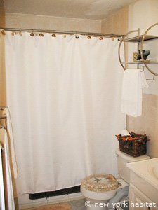 New York 2 Bedroom accommodation - bathroom (NY-14068) photo 1 of 4
