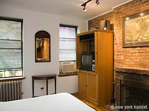 New York Studio apartment - living room (NY-14081) photo 4 of 12