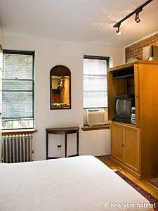 New York Studio apartment - living room (NY-14081) photo 5 of 12