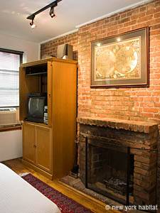 New York Studio apartment - living room (NY-14081) photo 6 of 12