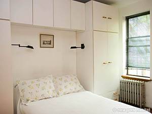 New York Studio apartment - living room (NY-14081) photo 9 of 12